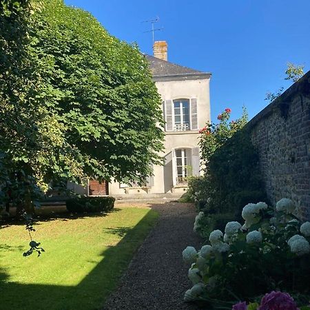 Chez Agnes Bed and Breakfast Pont-Évêque Buitenkant foto