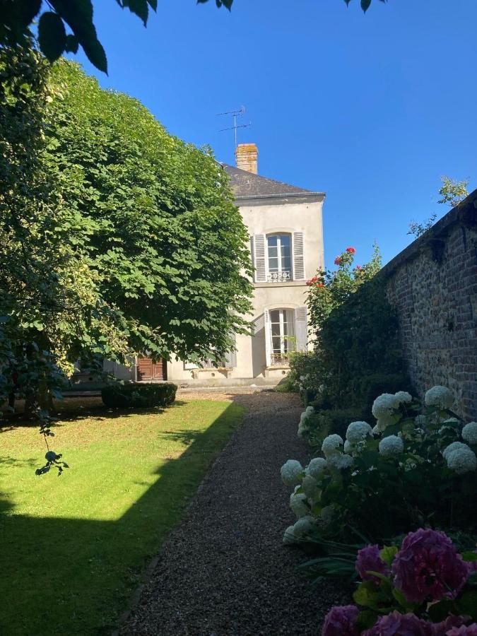 Chez Agnes Bed and Breakfast Pont-Évêque Buitenkant foto